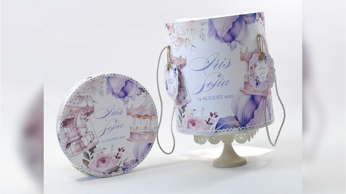 Trusou botez cu carusel și flori de iris în lila și roz prăfuit – „Caruselul Magic” 31